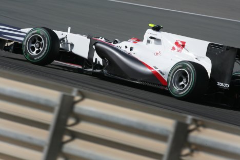 Japansk kører i schweizisk team med tysk navn og italiensk motor
(Foto: BMW Sauber F1 Team)